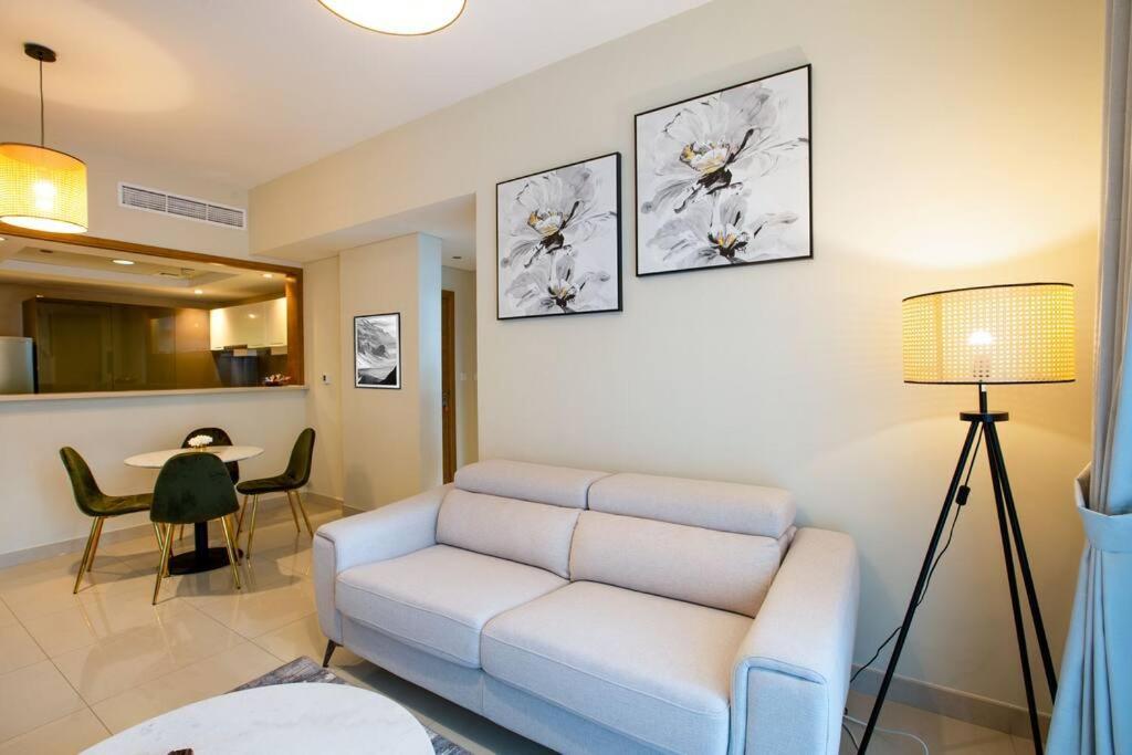 두바이 Lux 1Br 2 Min To Burj Khalifa 아파트 외부 사진