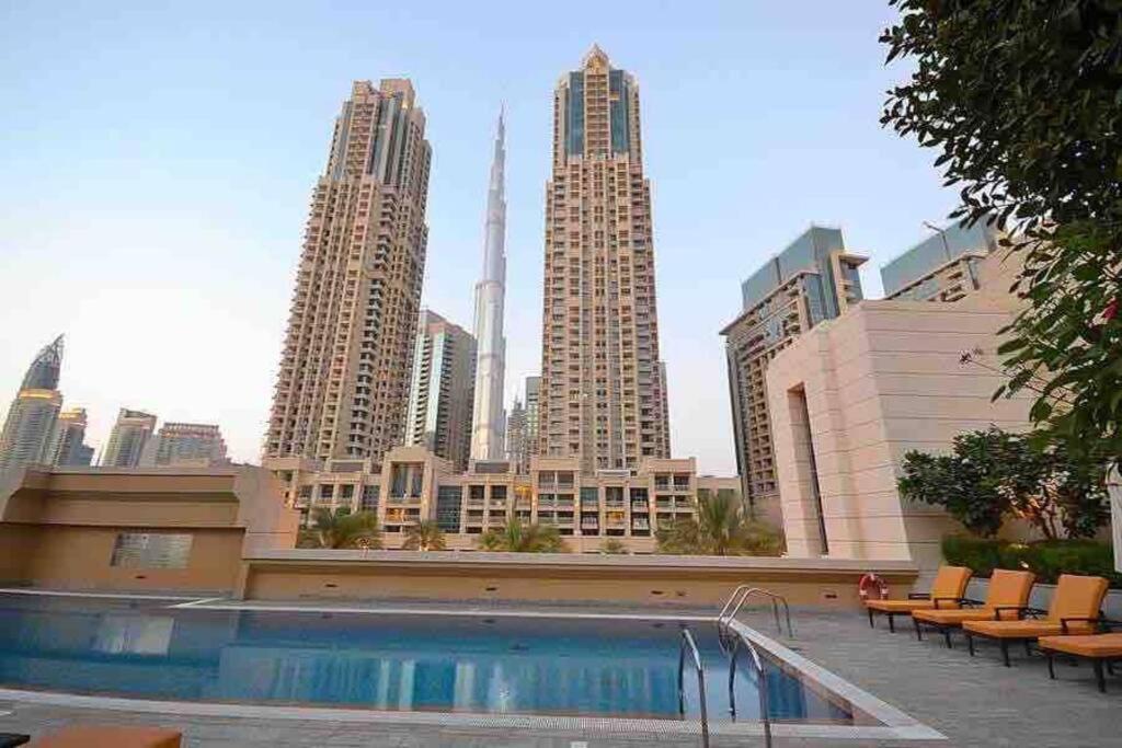 두바이 Lux 1Br 2 Min To Burj Khalifa 아파트 외부 사진