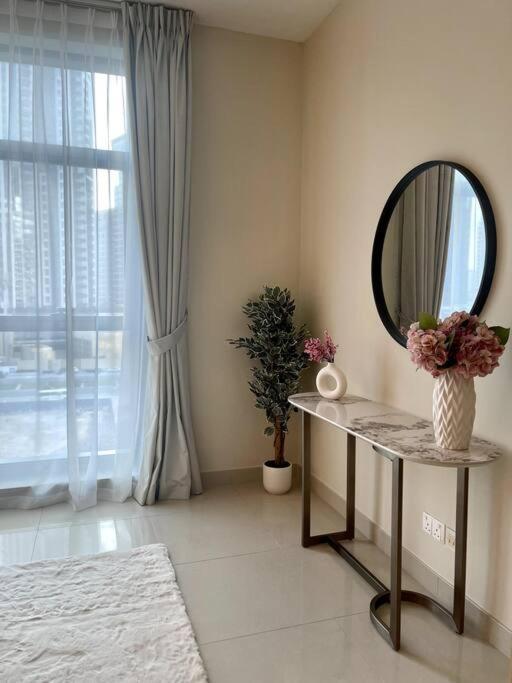 두바이 Lux 1Br 2 Min To Burj Khalifa 아파트 외부 사진